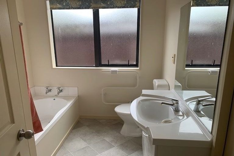 Photo of property in 82 Frankleigh Street, Somerfield, Christchurch, 8024