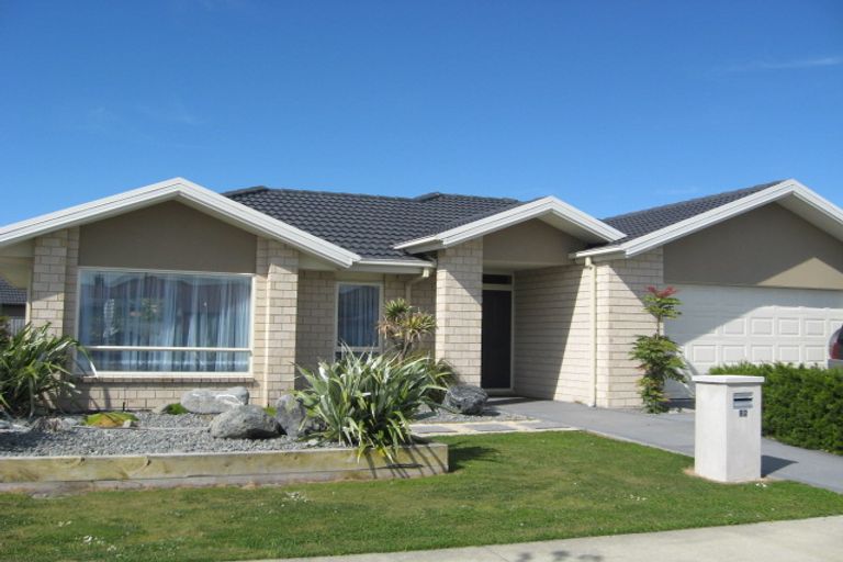 Photo of property in 82 Beechwood Drive, Northwood, Christchurch, 8051