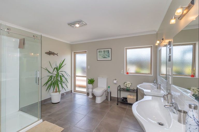 Photo of property in 64 Lea Grove, Levin, 5572