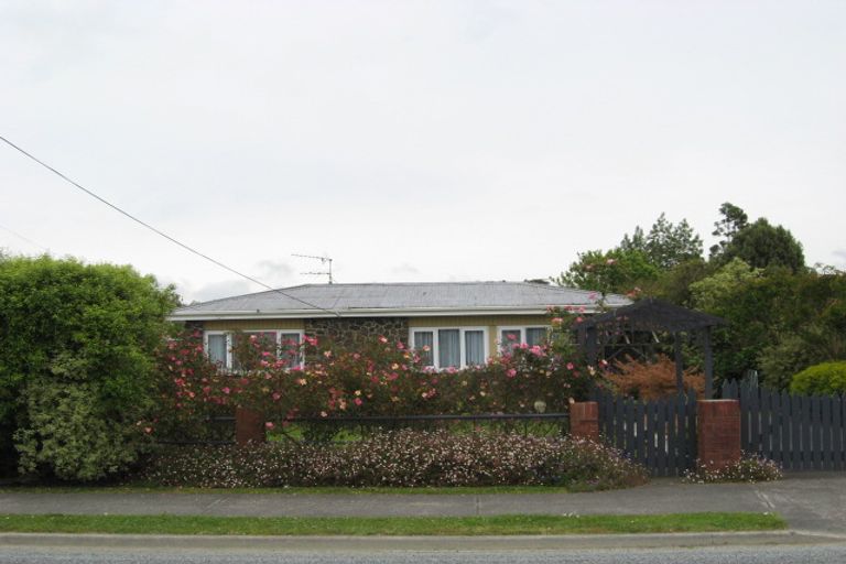 Photo of property in 19 Waimauku Station Road, Waimauku, 0812