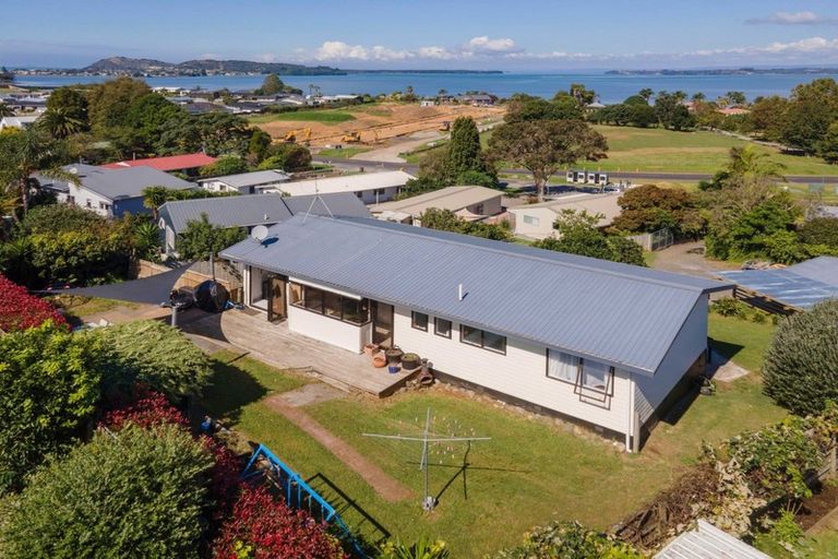 Photo of property in 134 Athenree Road, Athenree, Katikati, 3177
