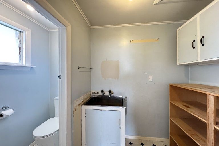 Photo of property in 56 Raymond Street, West End, Timaru, 7910
