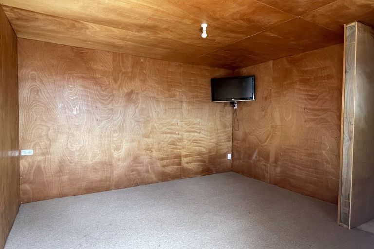 Photo of property in 160 Roslyn Road, Levin, 5510