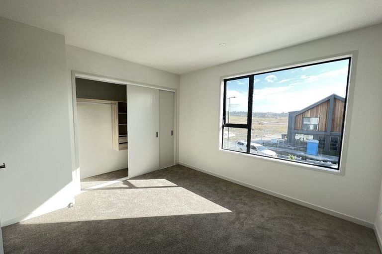 Photo of property in 71 Tarapuka Road, Westgate, Auckland, 0814