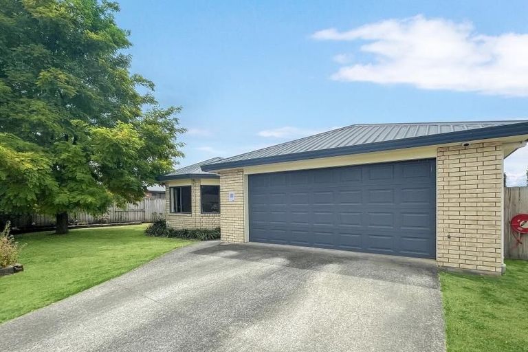 Photo of property in 10 Mckenzie Place, Rototuna North, Hamilton, 3210