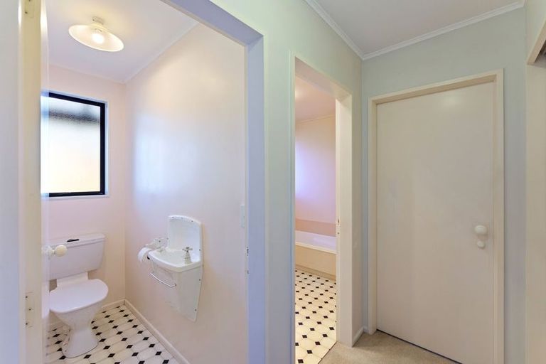 Photo of property in 37 Matai Street, Waikanae, 5036