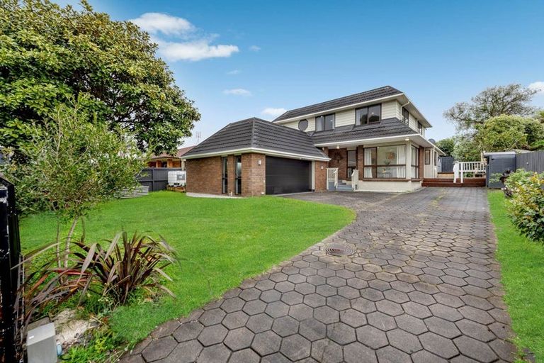 Photo of property in 3 Mimosa Place, Half Moon Bay, Auckland, 2012