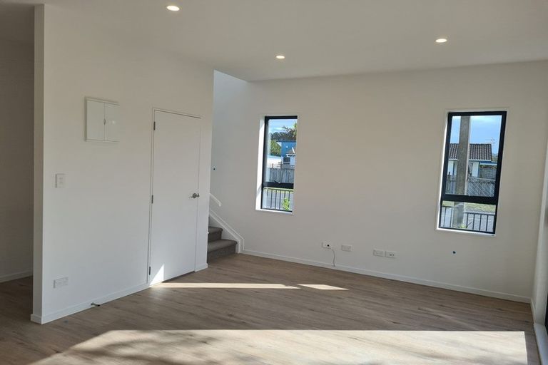 Photo of property in 6/122 Pooks Road, Ranui, Auckland, 0612