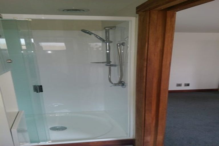 Photo of property in 51 Eden Street, Island Bay, Wellington, 6023