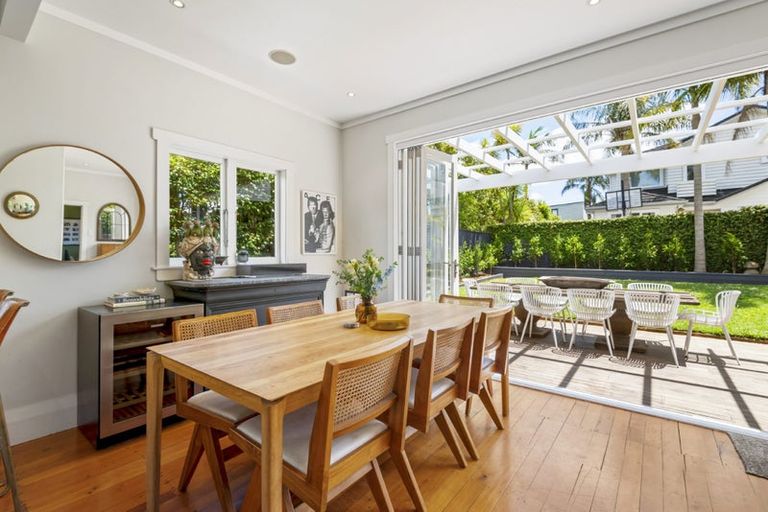 Photo of property in 40 Ngataringa Road, Devonport, Auckland, 0624