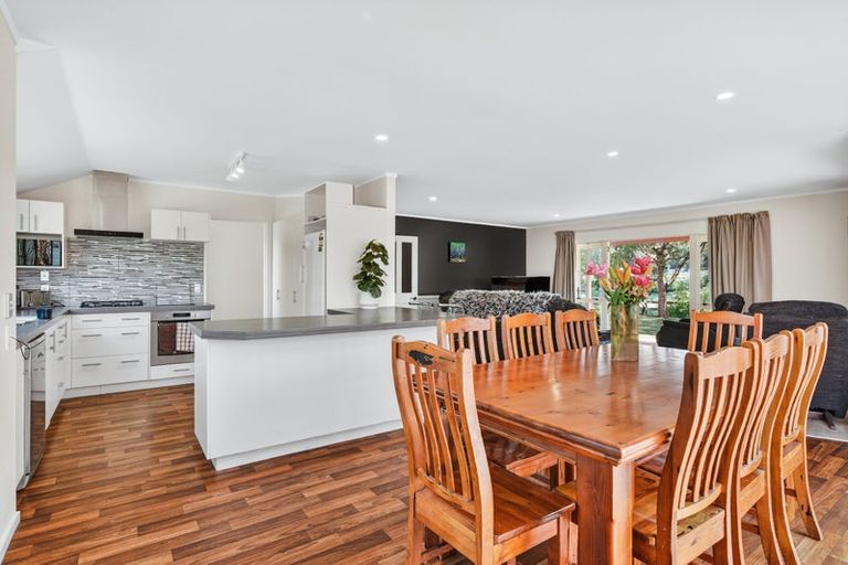 Photo of property in 30 Ramsay Drive, Acacia Bay, Taupo, 3385