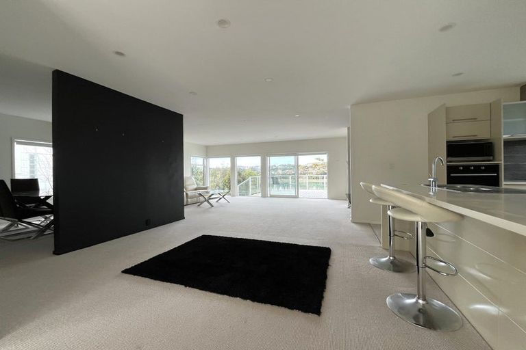 Photo of property in 52 Seaview Road, Paremata, Porirua, 5024