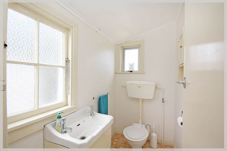 Photo of property in 26 Hall Place, Foxton Beach, Foxton, 4815