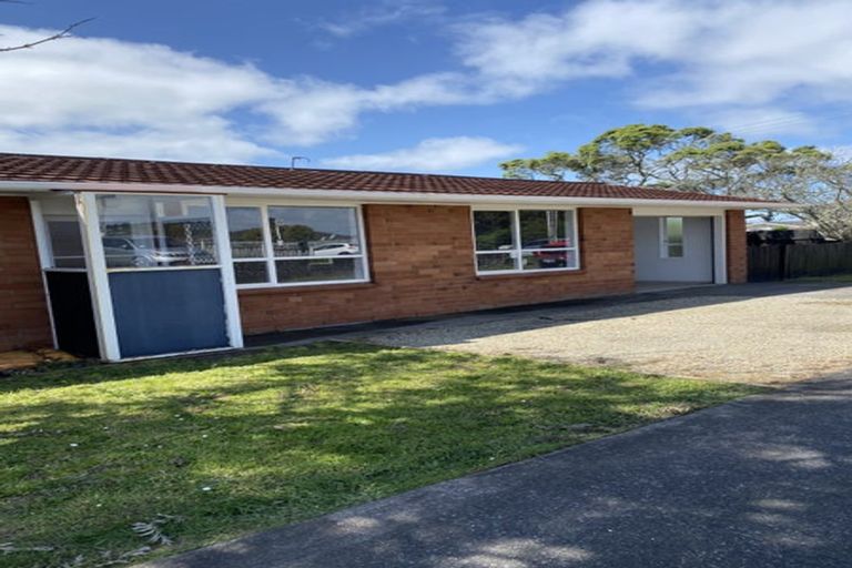 Photo of property in 1/97 Golf Road, New Lynn, Auckland, 0600