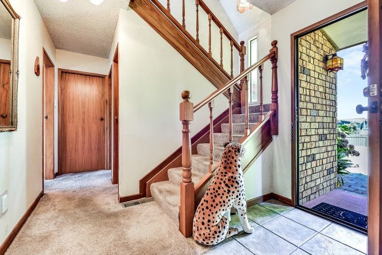 Photo of property in 12 Grassy Downs Place, St Andrews, Hamilton, 3200