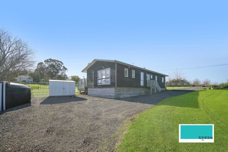 Photo of property in 56 Broomfields Road, Whitford, Howick, 2571