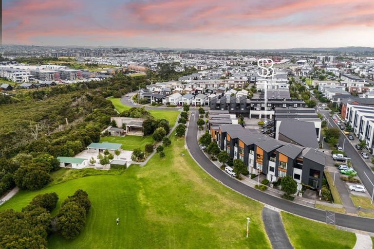 Photo of property in 16 Catalina Bay Drive, Hobsonville, Auckland, 0616