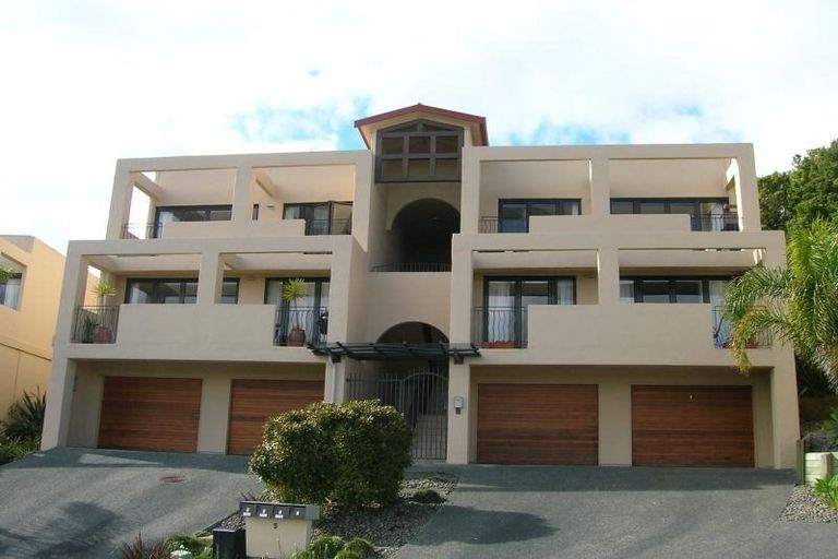 Photo of property in 3/5 Monte Cassino Place, Birkdale, Auckland, 0626