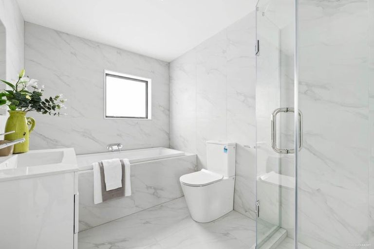 Photo of property in 17c Massine Place, Randwick Park, Auckland, 2105