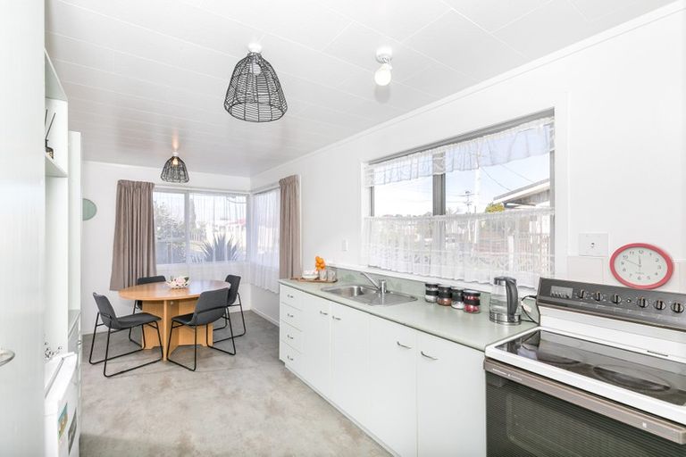 Photo of property in 120 Grandview Road, Nawton, Hamilton, 3200