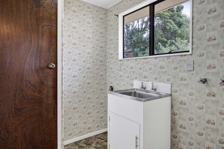 Photo of property in 35 Dives Avenue, Hawera, 4610