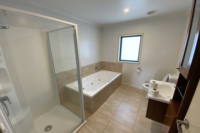 Photo of property in 53 Furlong Crescent, Churton Park, Wellington, 6037