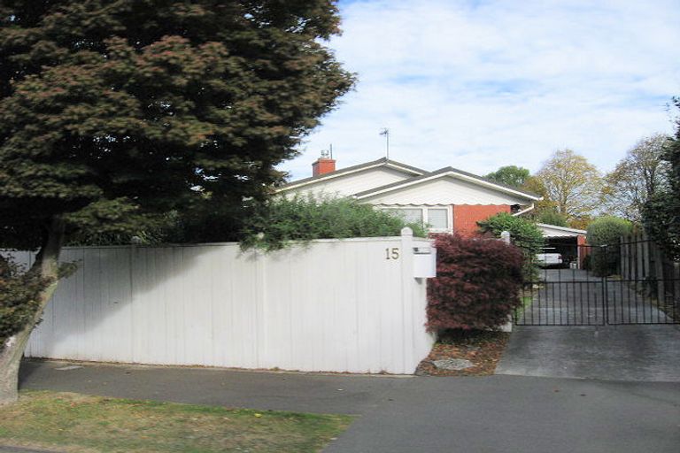 Photo of property in 15 Newbridge Place, Ilam, Christchurch, 8041