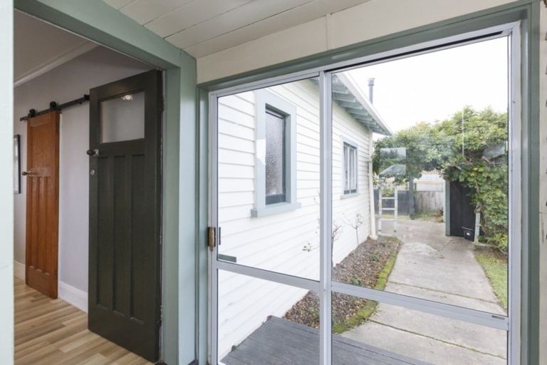 Photo of property in 14 Douglas Street, West End, Palmerston North, 4412