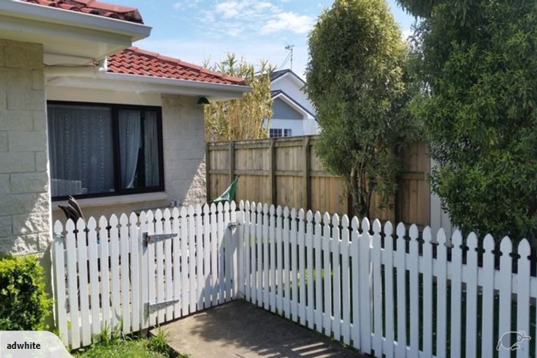 Photo of property in 9 Olympic Court, Palmerston North, 4410