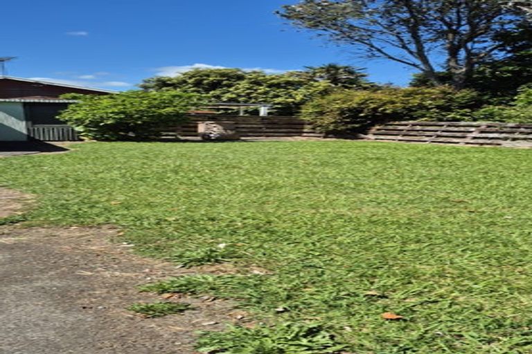 Photo of property in 44 Racecourse Road, Waiuku, 2123