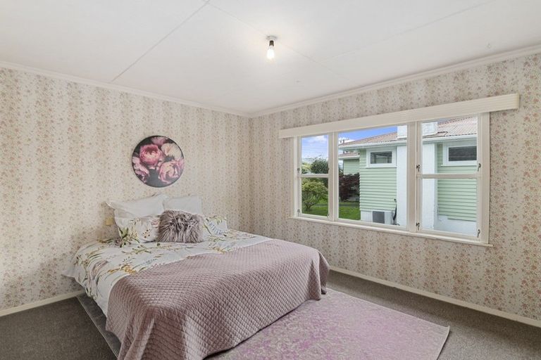 Photo of property in 15 Tawa Street, Levin, 5510