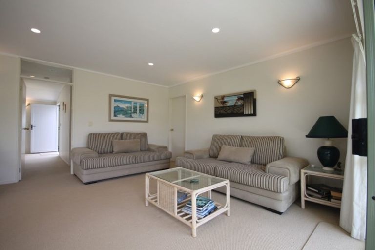 Photo of property in 16 Coronation Row, Pauanui, Hikuai, 3579