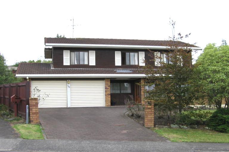 Photo of property in 76 Manhattan Heights, Glendene, Auckland, 0602