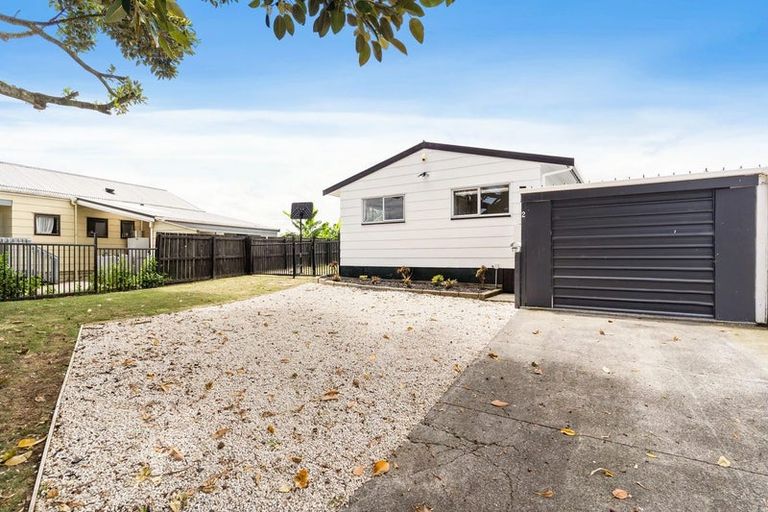 Photo of property in 2/2 Hatherley Place, Clendon Park, Auckland, 2103