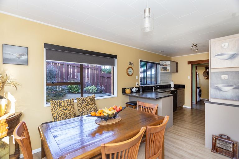 Photo of property in 15 Leven Street, South Hill, Oamaru, 9400