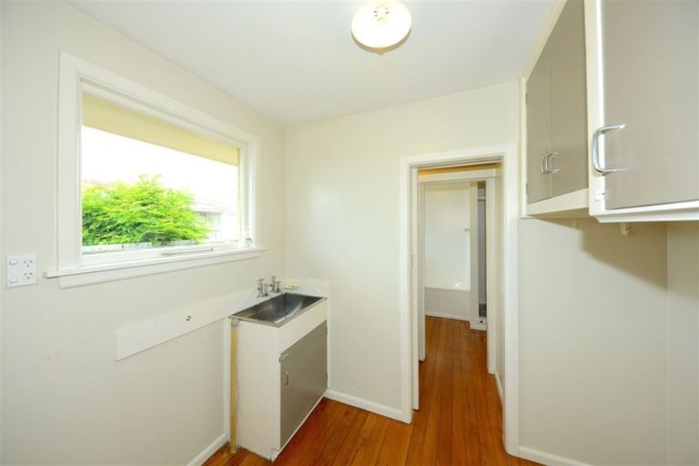 Photo of property in 66 Daniels Road, Redwood, Christchurch, 8051