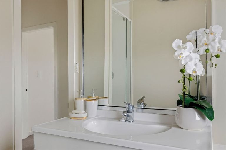 Photo of property in 1/143a Weston Road, St Albans, Christchurch, 8052