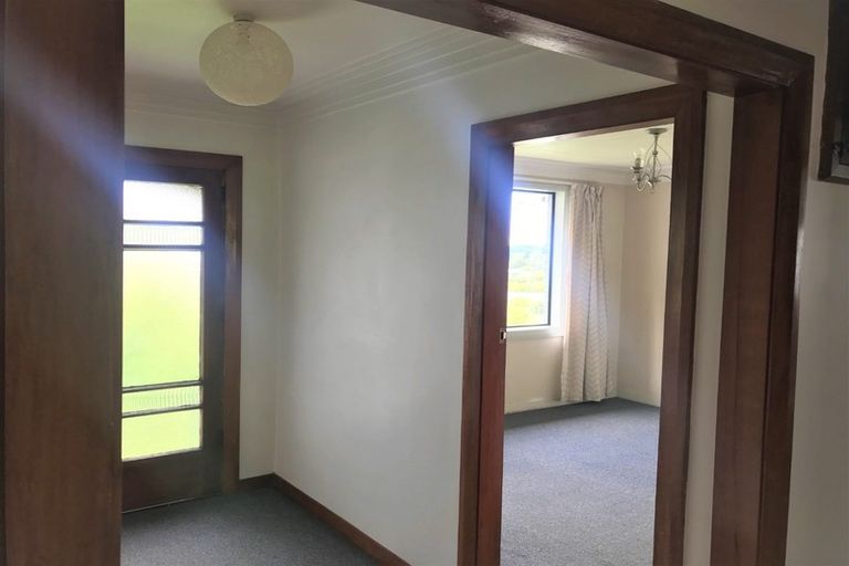 Photo of property in 50 Waldron Crescent, Green Island, Dunedin, 9018