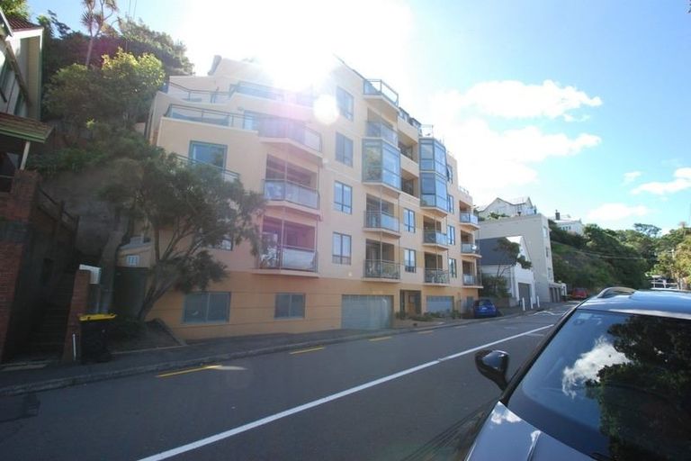 Photo of property in 7/80 Salamanca Road, Kelburn, Wellington, 6012