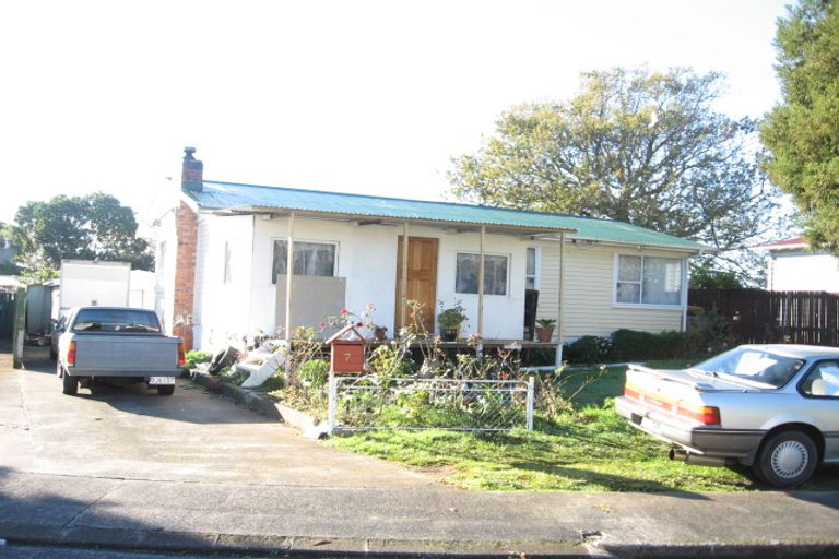 Photo of property in 7 Clendon Place, Manurewa, Auckland, 2102
