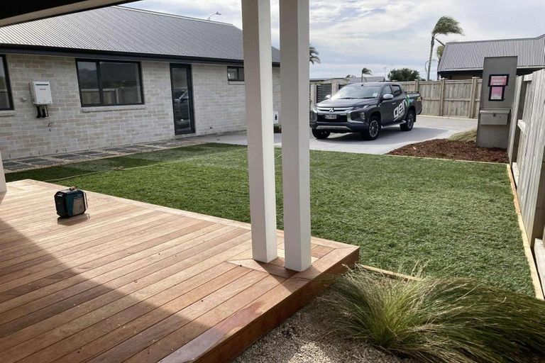 Photo of property in 53 Cotula Way, Papamoa Beach, Papamoa, 3118