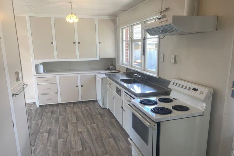 Photo of property in 49a Halswell Road, Hillmorton, Christchurch, 8025