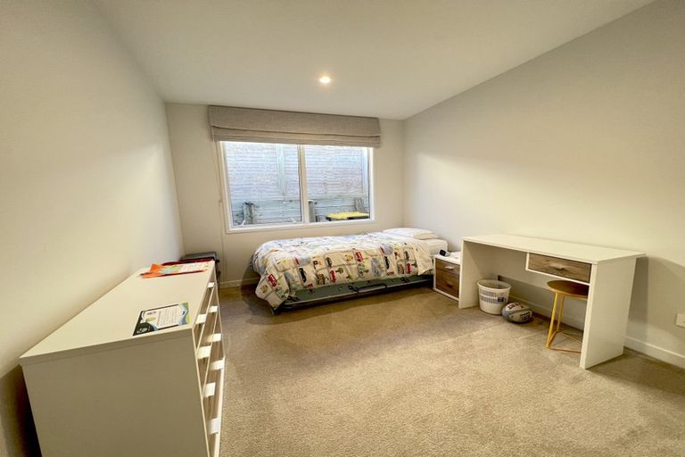 Photo of property in 92 Whakaturou Crescent, Pyes Pa, Tauranga, 3112