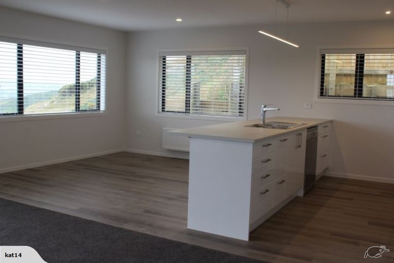 Photo of property in 13 Havana Rise, Grenada Village, Wellington, 6037