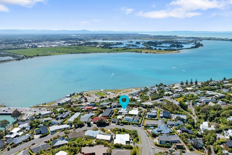 Photo of property in 63 Te Awakura Terrace, Mount Pleasant, Christchurch, 8081