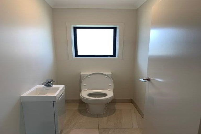 Photo of property in 12 Sawdon Street, Wanaka, 9305