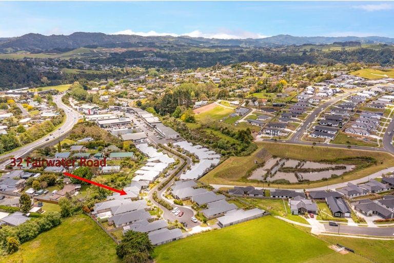 Photo of property in 32 Fairwater Road, Warkworth, 0910