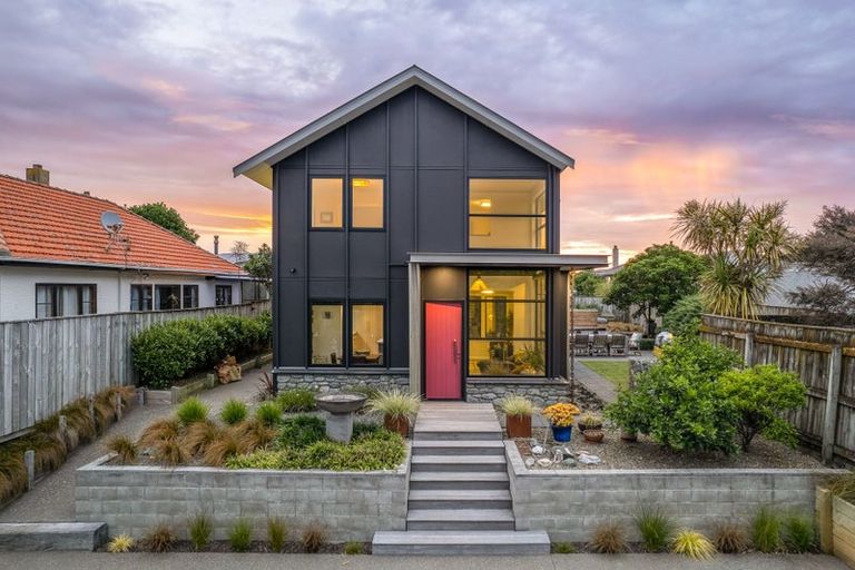 Photo of property in 79b Golf Road, Paraparaumu Beach, Paraparaumu, 5032