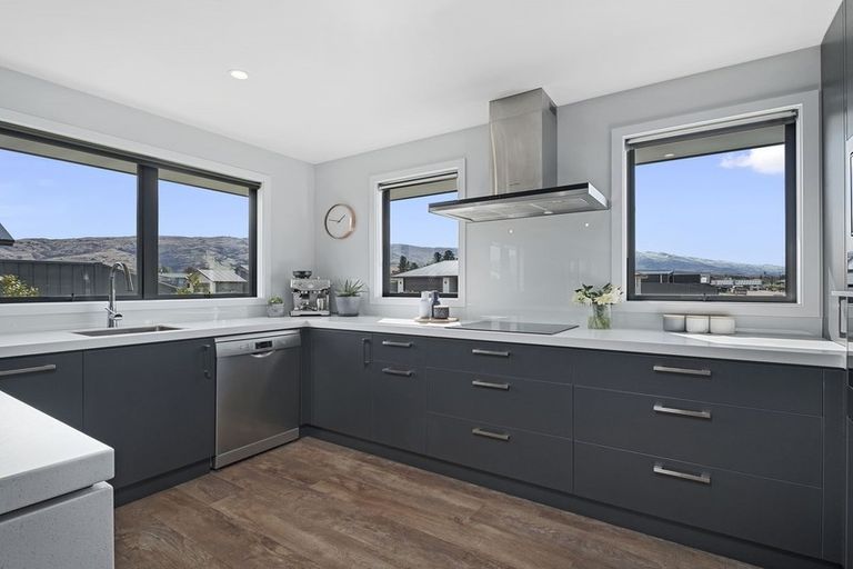 Photo of property in 25 Olds Crescent, Cromwell, 9310