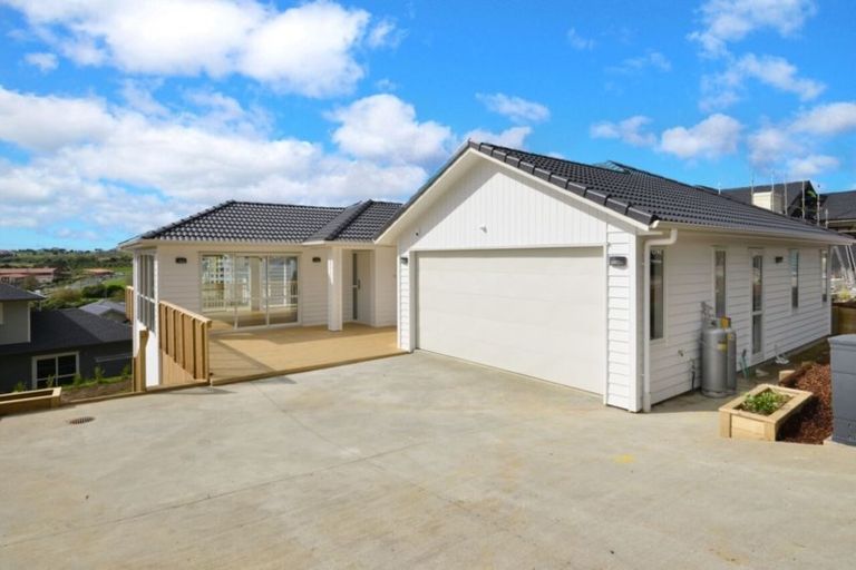 Photo of property in 34 Bella Vista Drive, Gulf Harbour, Whangaparaoa, 0930